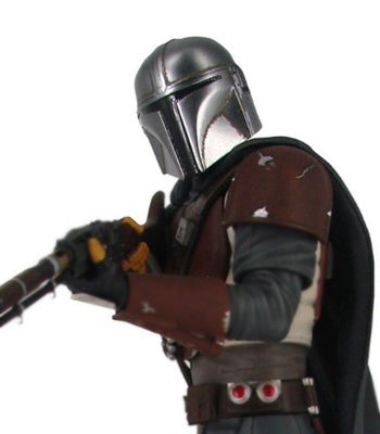 Star Wars Premier Collection The Mandalorian Statue 30cm