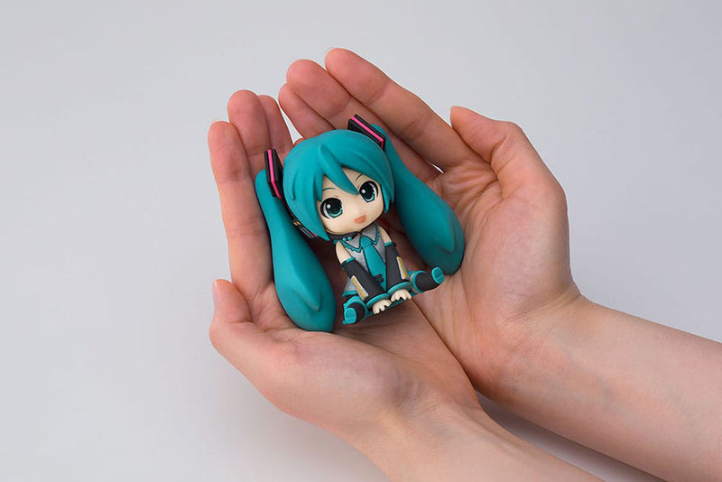 hatsune-miku-mini-figure-piapro-characters-rubber-mascot-nendroid-03